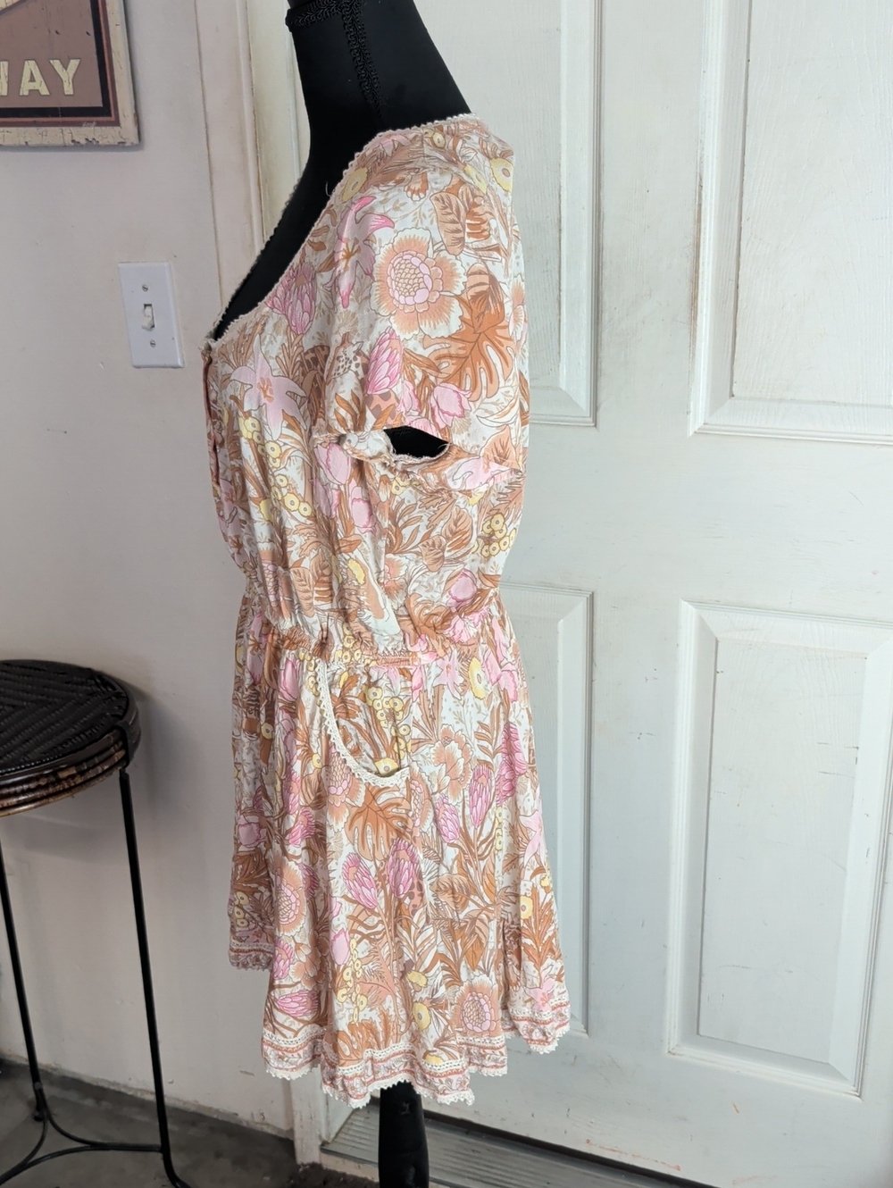 Spell & the Gypsy Jungle Mini Dress in Cream Women XL - Picture 7 of 9